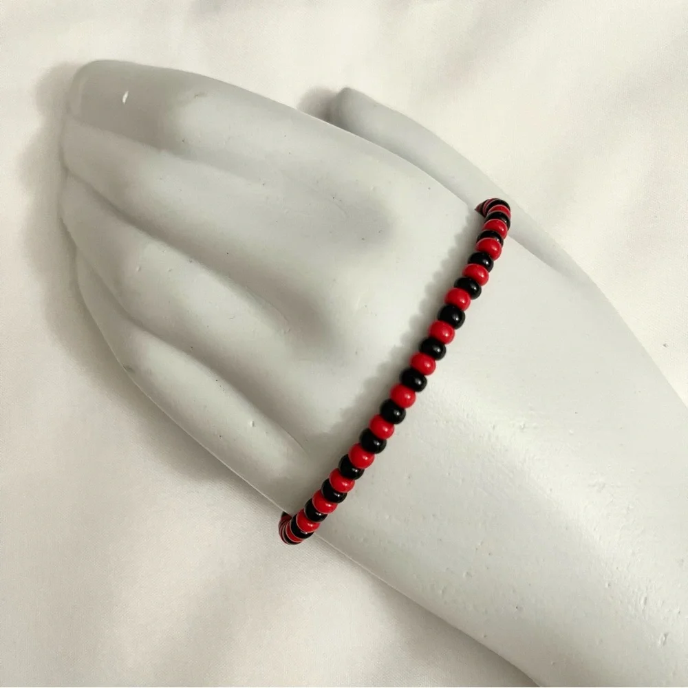 Elegua drawstring bracelet/ pulsera de Hilo Elegua